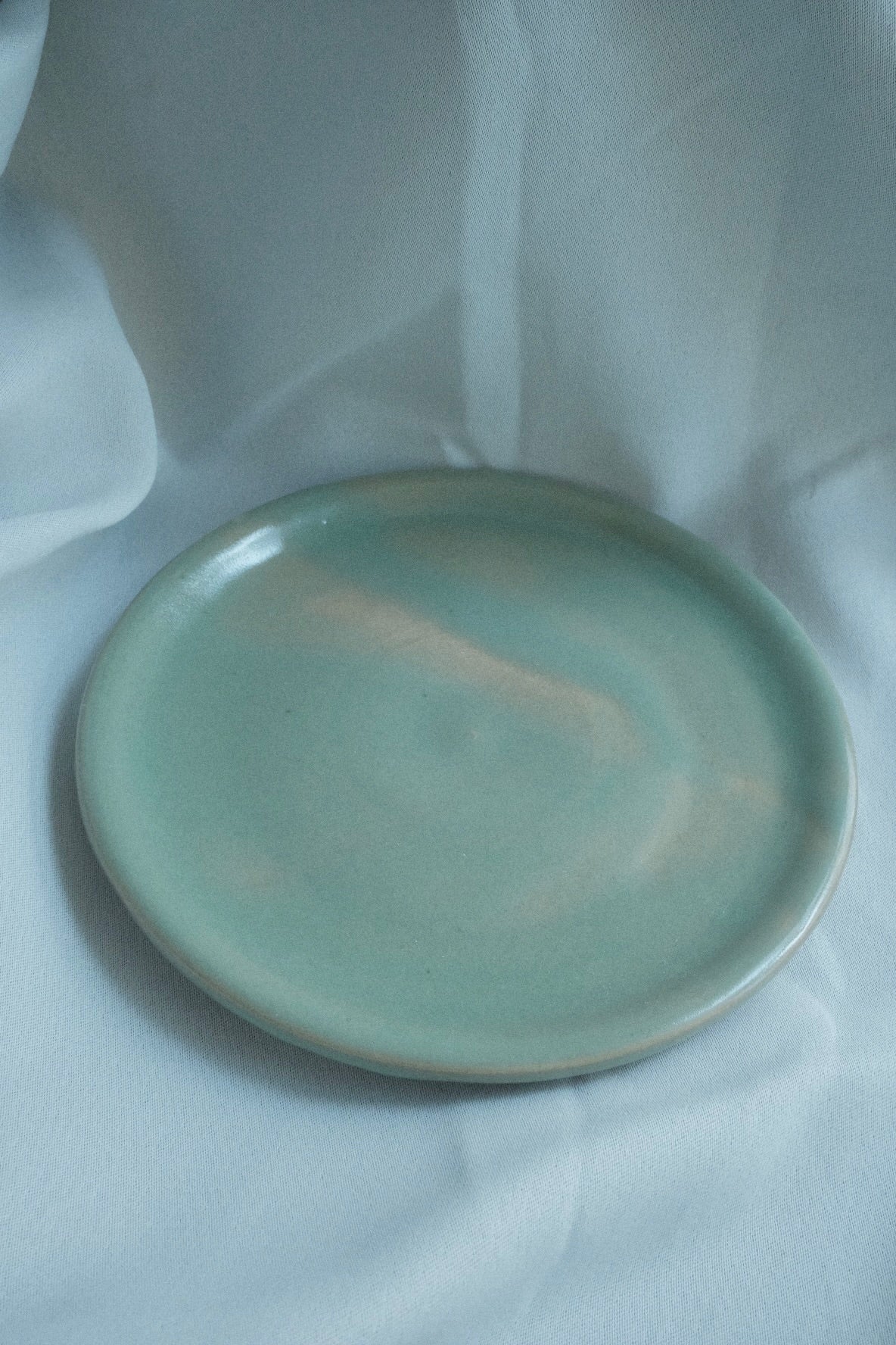 green brown toffee plates