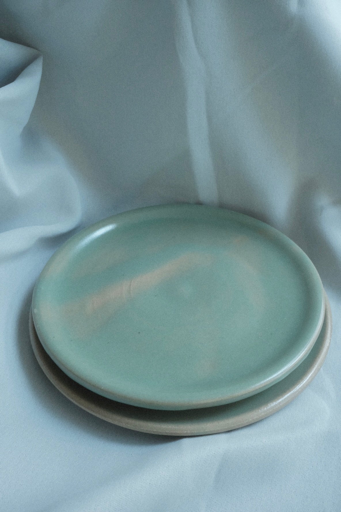 green brown toffee plates